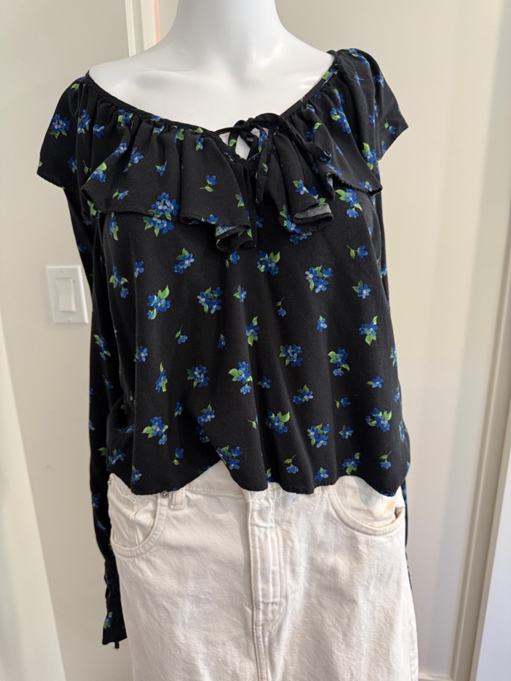 WeWoreWhat Black Floral Ruffle-Trim Blouse - Blue & Green Print